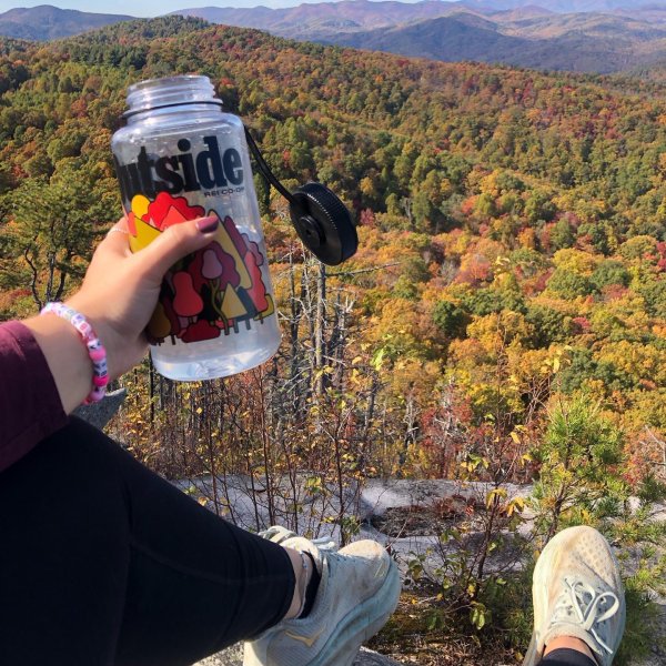 Outdoor Clothing Shop -Outdoor Clothing Shop 600x600 2