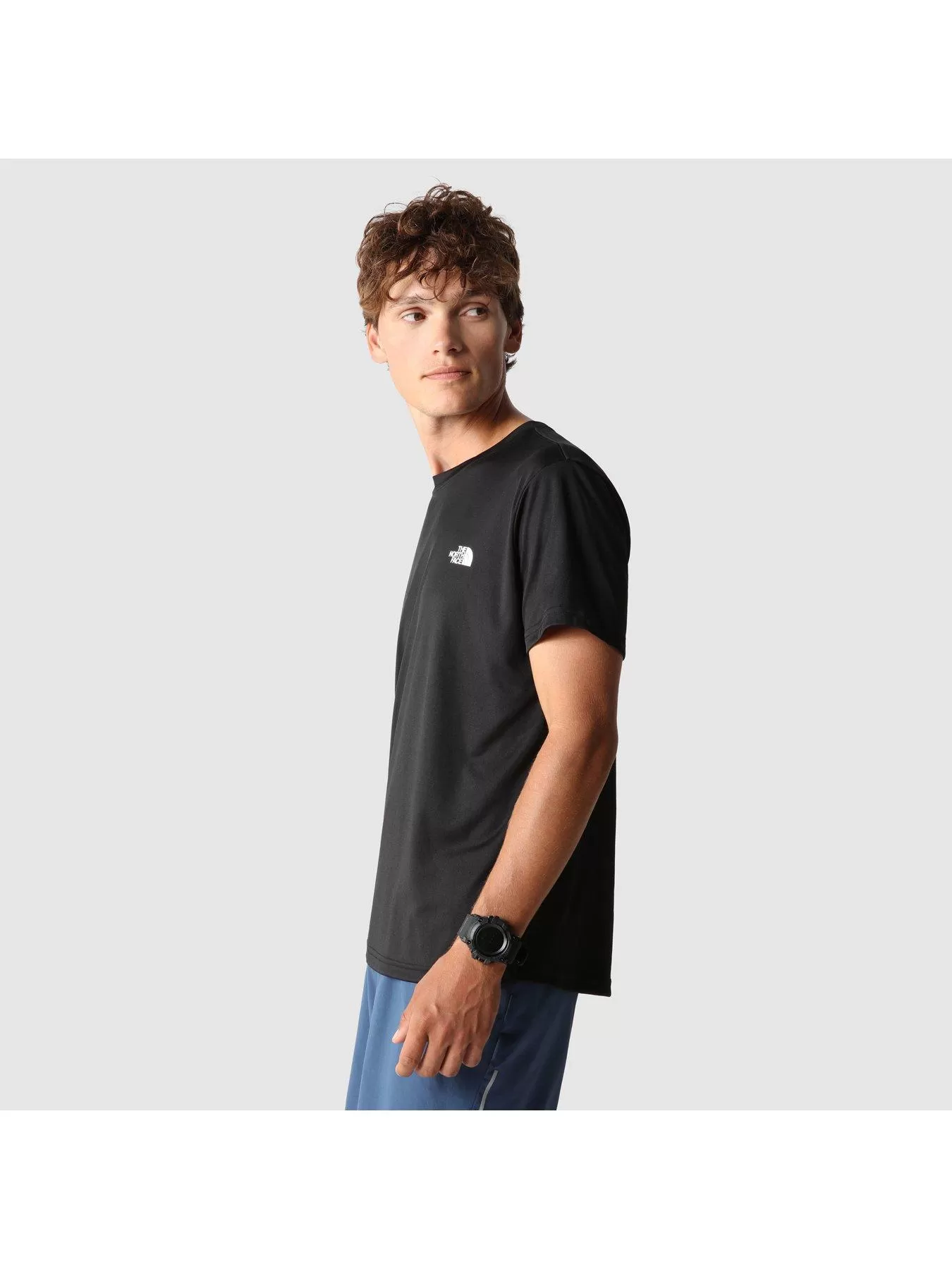 THE NORTH FACE Men's Reaxion Amp Crew T-Shirt - Black 6 THE NORTH FACE Men's Reaxion Amp Crew T-Shirt - Black - Image 4