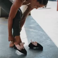 So ILL Free Range LV Climbing Shoes - Women's -Outdoor Clothing Shop db9e4b3d 5592 4fbb a16a 9281e1ca4ad1